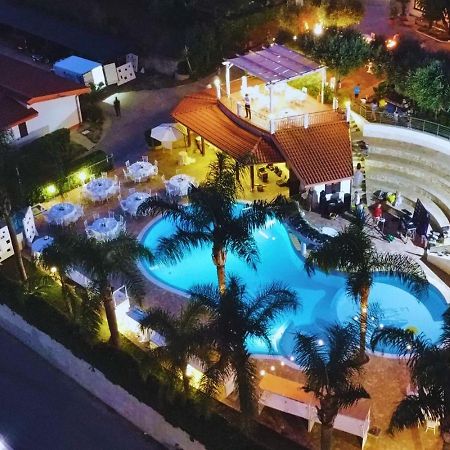Residence Hotel La Taverna Capo Vaticano Exteriér fotografie