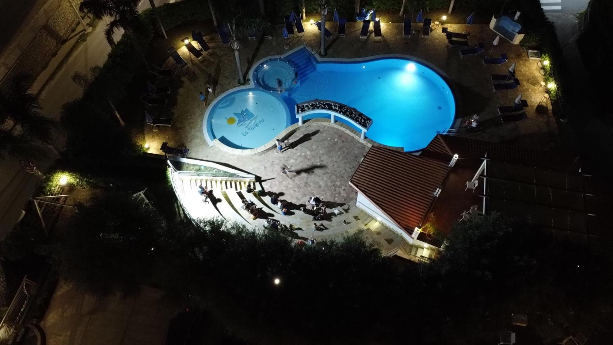 Residence Hotel La Taverna Capo Vaticano Exteriér fotografie