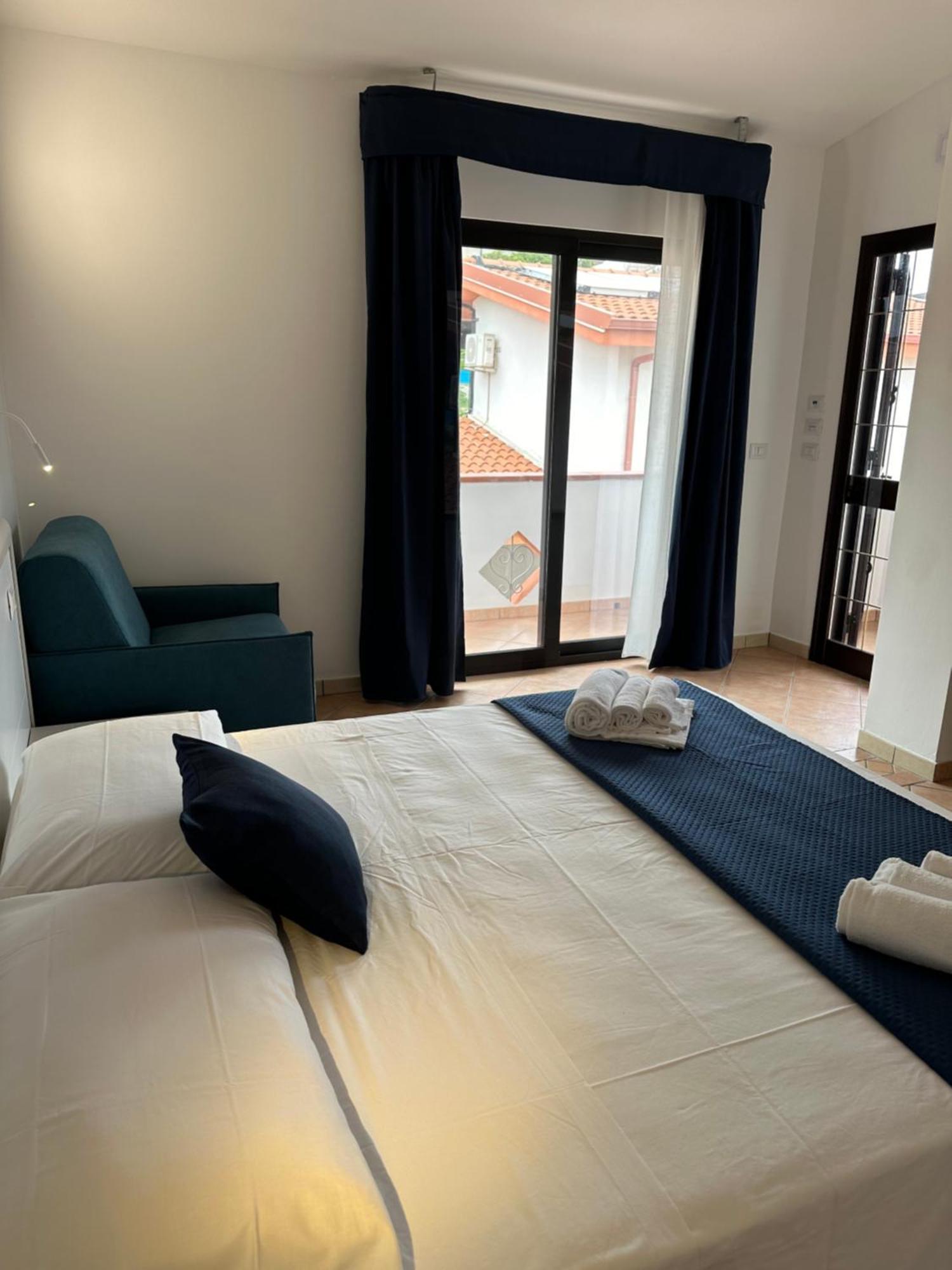 Residence Hotel La Taverna Capo Vaticano Exteriér fotografie