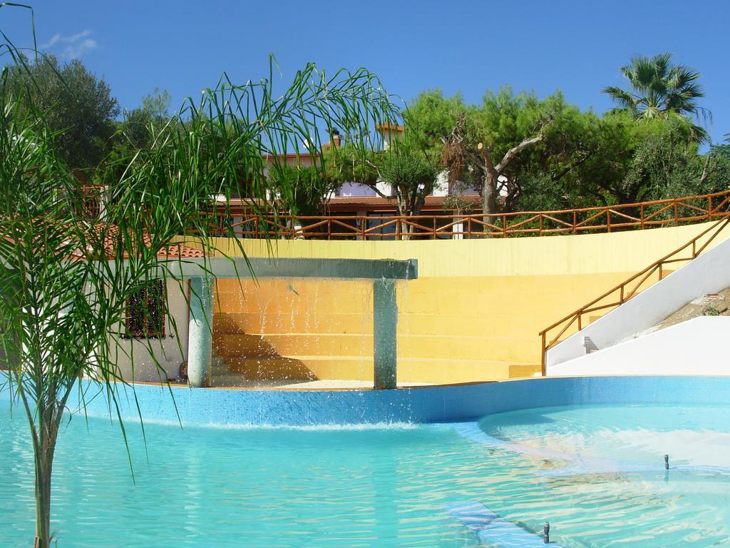 Residence Hotel La Taverna Capo Vaticano Exteriér fotografie