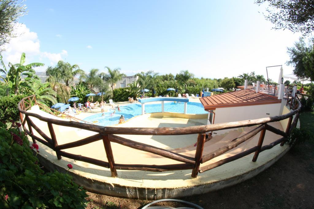 Residence Hotel La Taverna Capo Vaticano Exteriér fotografie